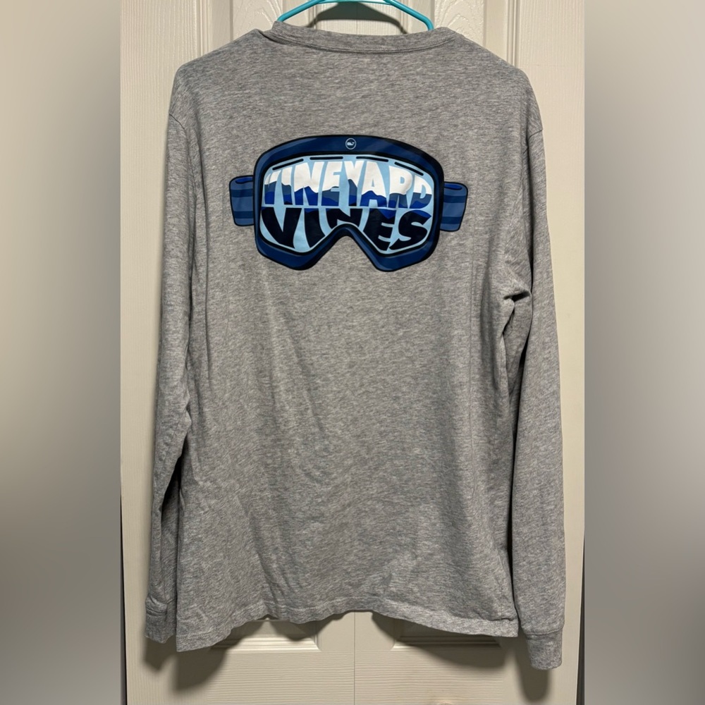 Vineyard Vines Men’s Gray Long Sleeve Pocket Logo T-Shirt Medium - Picture 2 of 6